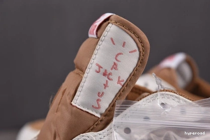 Hyperoad x Scott Jordan OG Air Low 1 Travis 0927